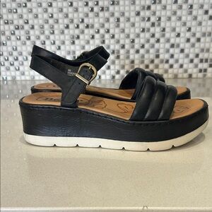 Born Black Women's Sandals- Size 8M
